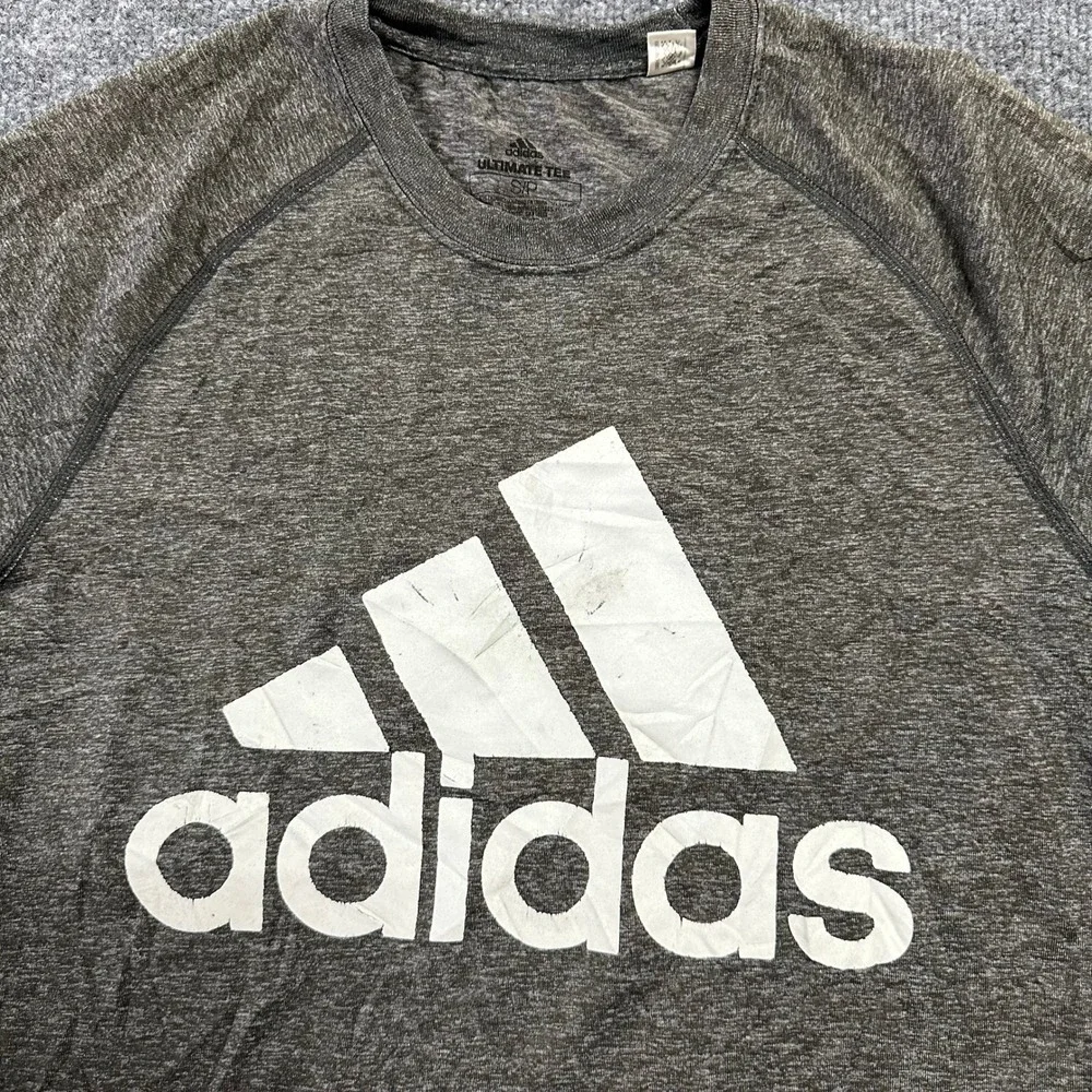 Adidas T-Shirt Mens Size S Gray Ultimate Tee Heathered Graphic Logo Athletic